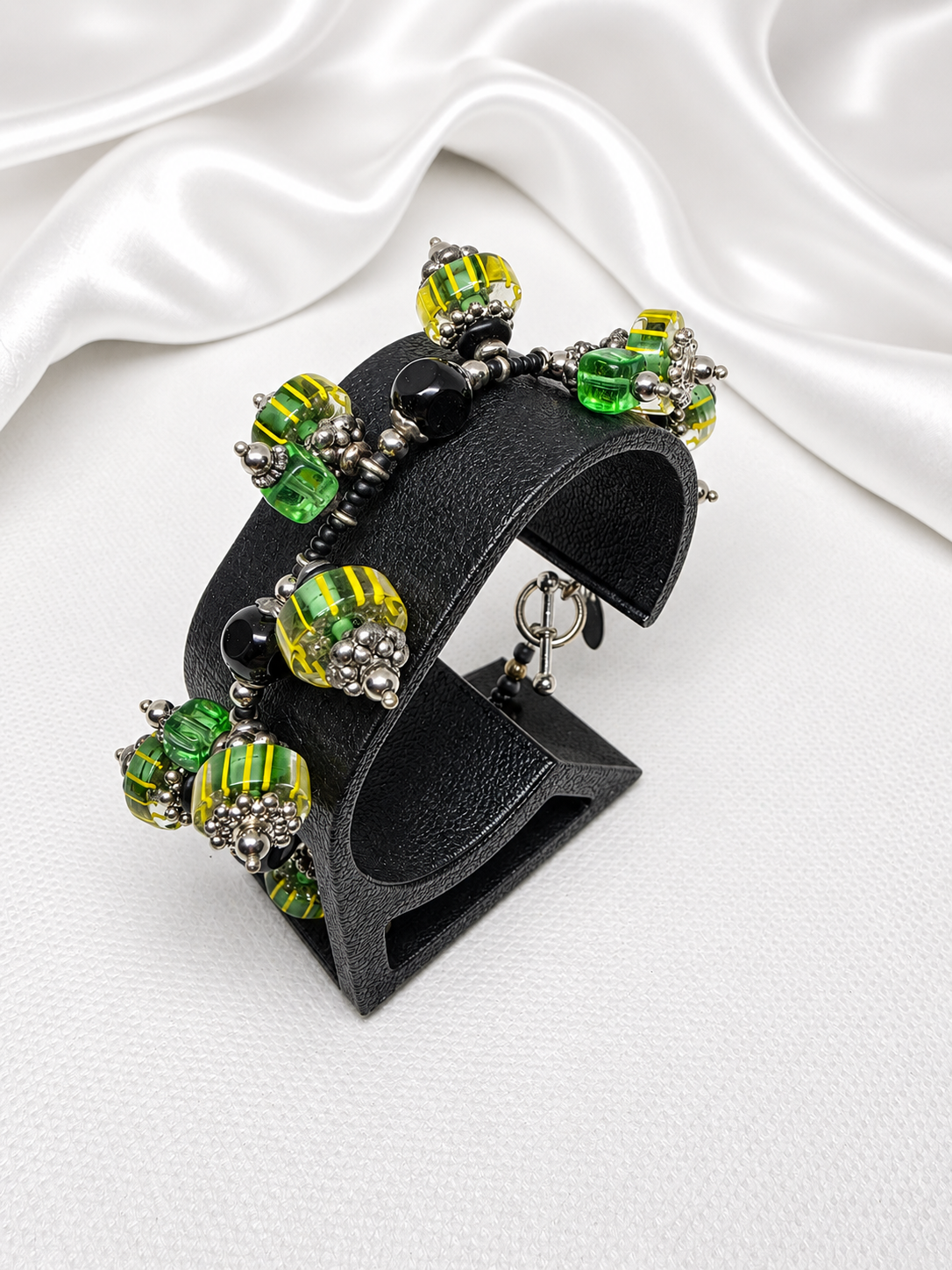 Emerald Isle Headpin Charm Bracelet