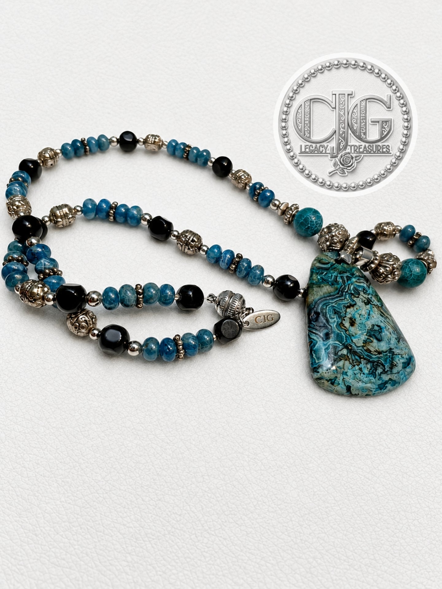 Turquoise Agate Stone Beaded Necklace