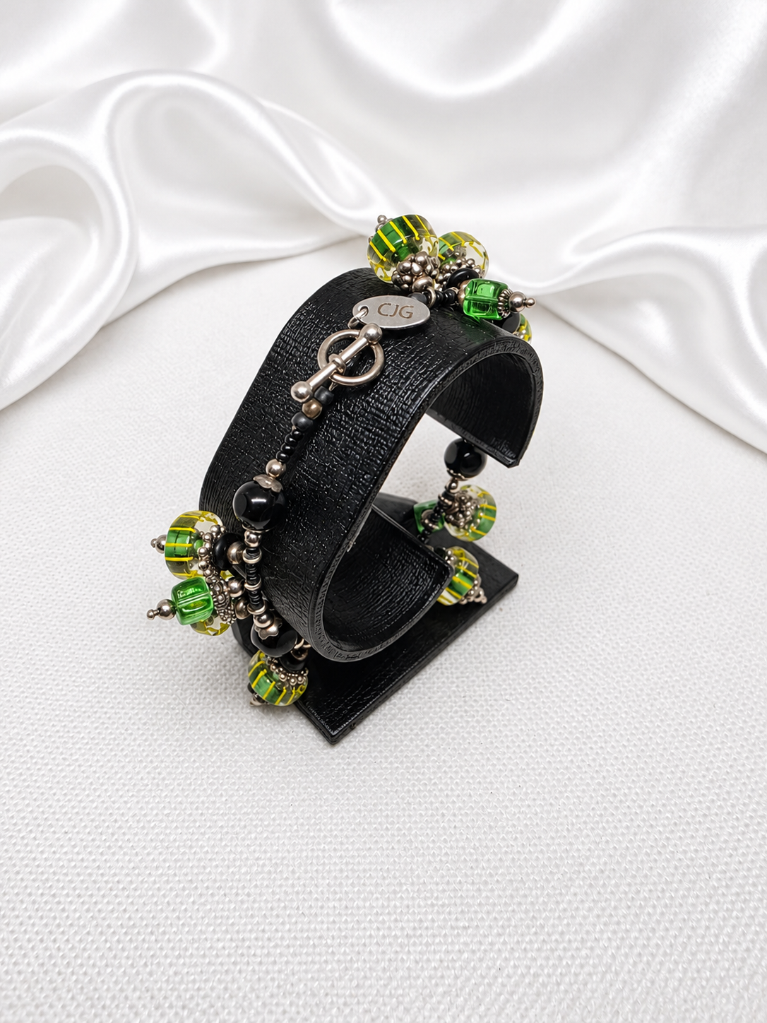 Emerald Isle Headpin Charm Bracelet